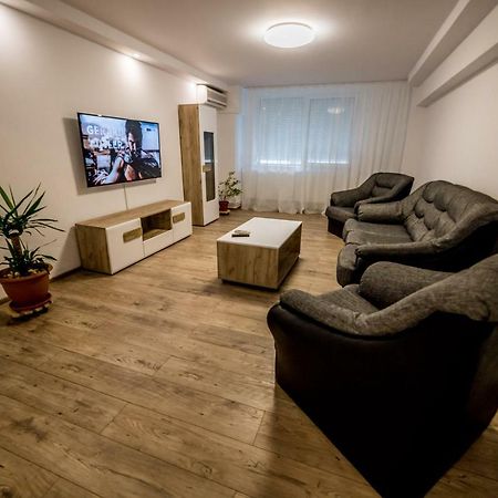 Apartament Sorina Maria Apartment Deva Exterior photo