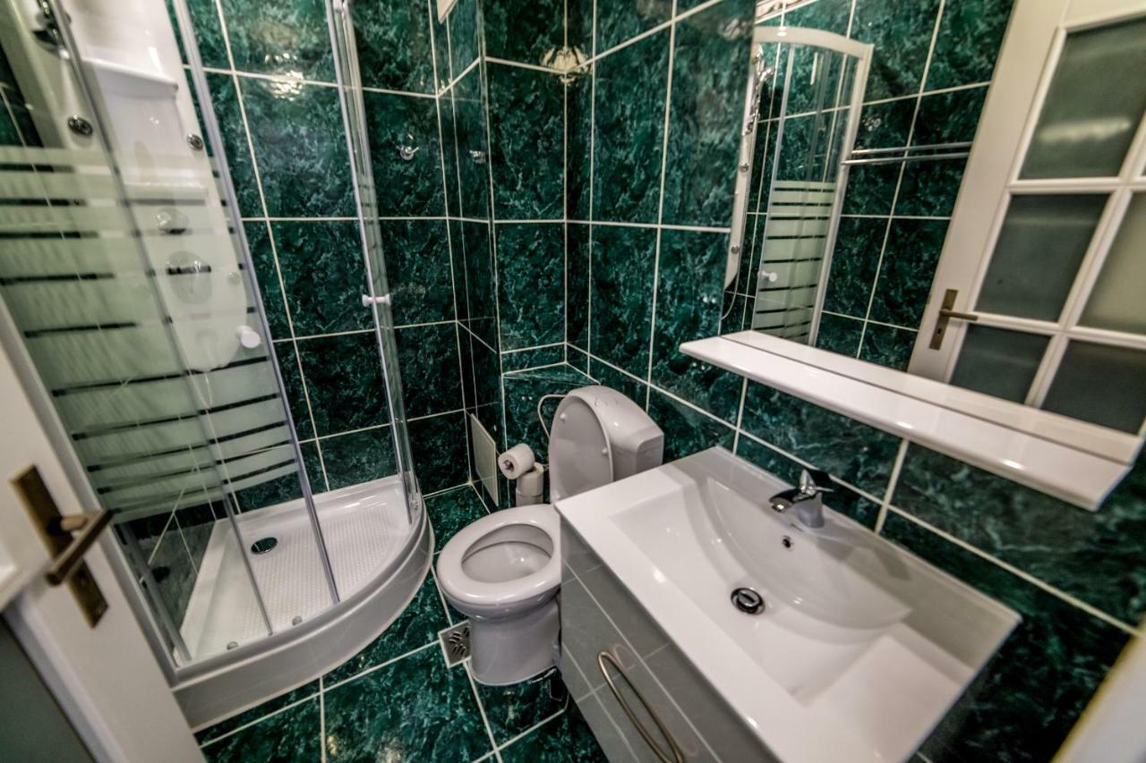 Apartament Sorina Maria Apartment Deva Exterior photo